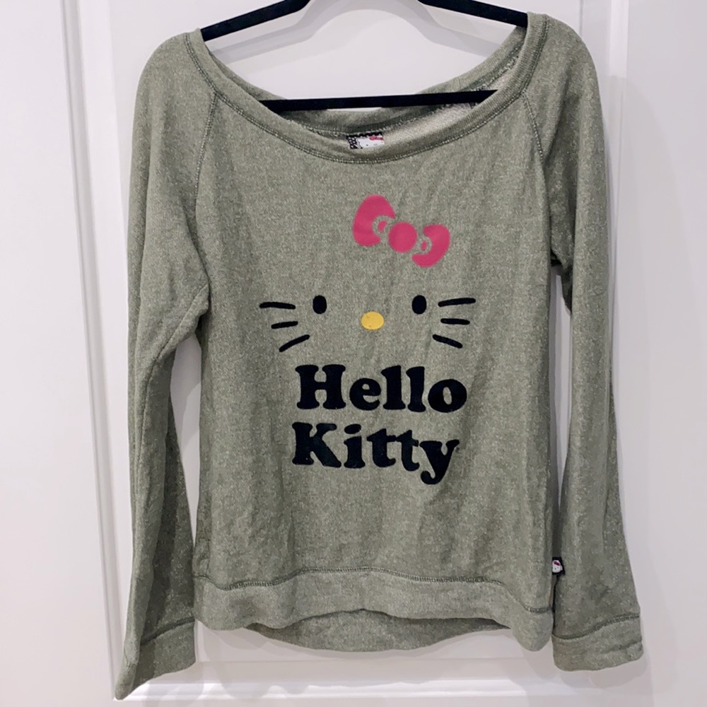 Sanrio Hello Kitty sleep lounge sweater - Medium